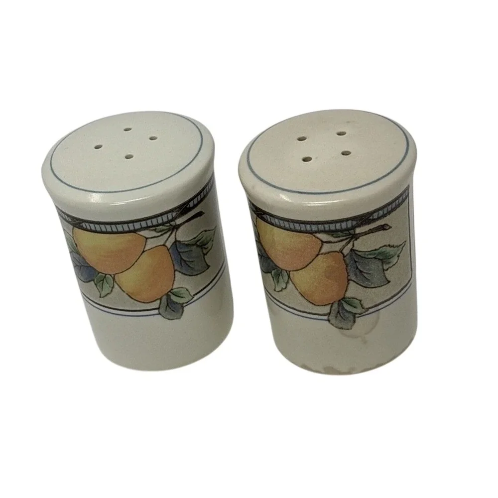 Vintage Fruit Motif Stoneware Salt and Pepper Shaker Set Grapes Peaches Malaysia